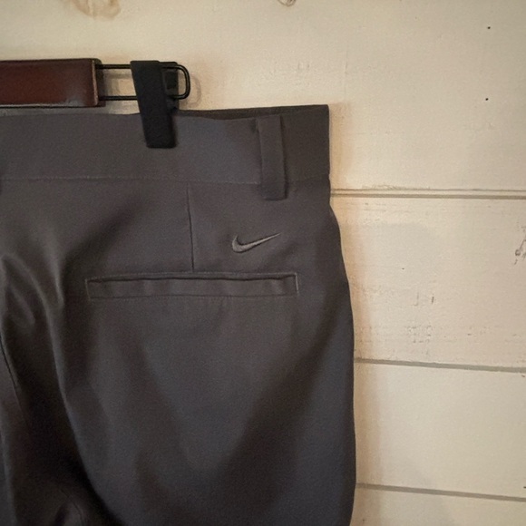 Nike Golf Performance Men's Gray Shorts - Picture 6 of 9